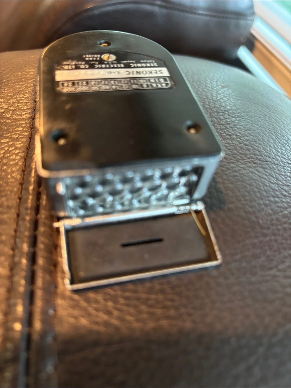 Sekonic L-6 Light Silver Light Meter - Compact Vintage Exposure Meter